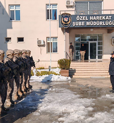 Vali Canalp, Özel Harekat Şube Müdürlüğü’nü ziyaret etti