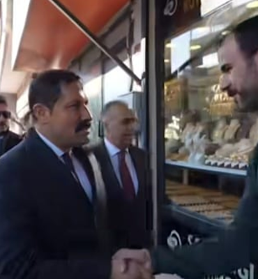 Vali Masatlı Altınözü'nde esnafı ziyaret etti