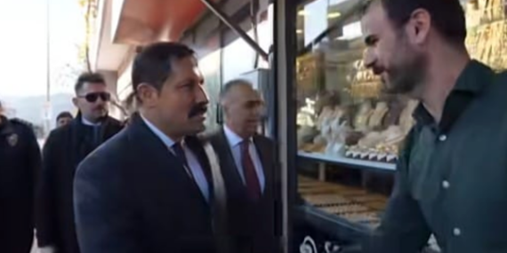 Vali Masatlı Altınözü’nde esnafı ziyaret etti