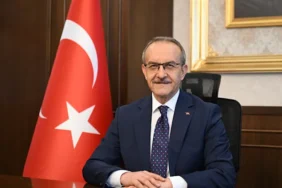 Vali Yavuz: Öğretmenlik, aynı zamanda insan yetiştirme sanatıdır