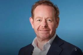 Weel, Sommerfeld ile telefon görüşmesi yaptı