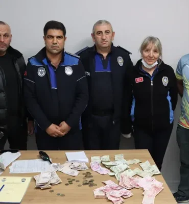 Yalova Belediyesi Zabıtaekiplerinden dilencilere yönelik operasyon