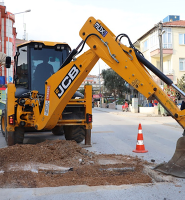 Yalova’da Ali Şener Caddesi'nde asfalt çalışması yapıldı