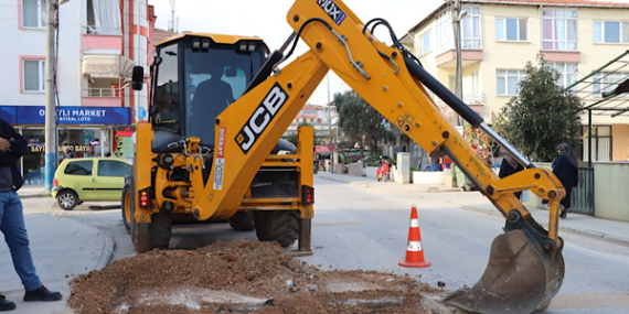 Yalova’da Ali Şener Caddesi’nde asfalt çalışması yapıldı