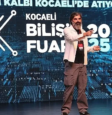 Yapay zekâ çağında kritik başlıklar ele alındı