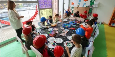 "Yapı-İnşa Mimari Eserler Beceri Atölyesi" çocuklarla buluştu