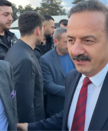 Yavuz Ağıralioğlu Düzce'de coşkuyla karşılandı