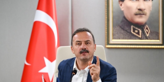 Yavuz Ağıralioğlu: ‘Randevu yok, hasta yalnız, ilaçlar eksik, halk müşteri oldu’