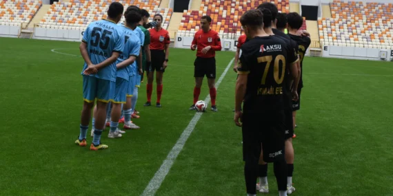 Yeni Malatyaspor yeterli oyuncuyla sahaya çıkmadığı için Isbaş Isparta 32 FK maçı iptal edildi