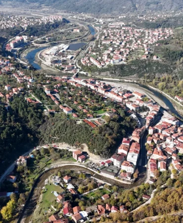 Yenice ormanları sonbahar renklerine büründü