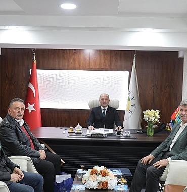 Yılın son gününde Başkan Tugay’la dayanışma sofrasında buluştular