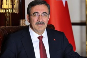 Yılmaz , “Milli Sarayların Yüzyılı Sempozyumu”na katıldı