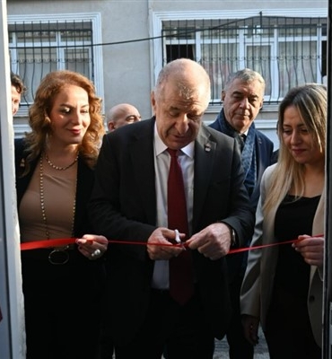 Zafer Partisi Sarıyer İlçe Başkanlığı’nın yeni hizmet binası açıldı