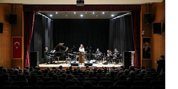 33. Adalet ve Demokrasi Haftası Fide Köksal Konseriyle Sona Erdi