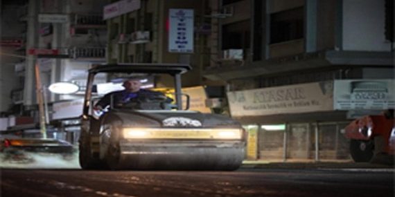 Alsancak’ta altyapısı tamamlanan sokaklar asfaltlanıyor