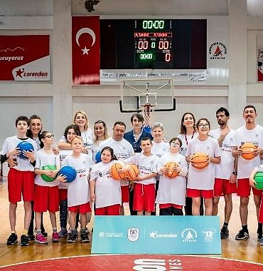 anadolu-efes-20252026-donemi-one-team-projesiyle-antalyada-hayallere-dokunmaya-devam-ediyor-hpblRSGC.jpg