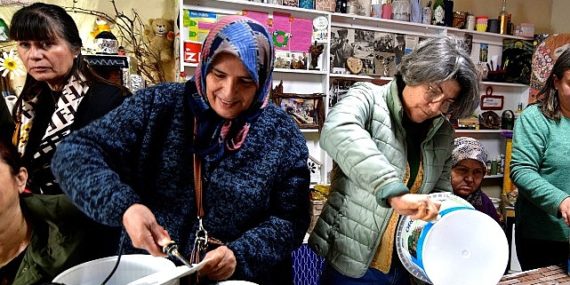 Bornova’da kompostla dönüşen kent tarımı