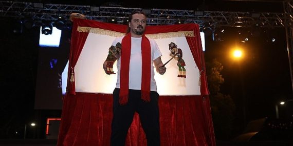 Büyükşehir Taşınabilir Aşevi’nden sıcak yemek ikramı