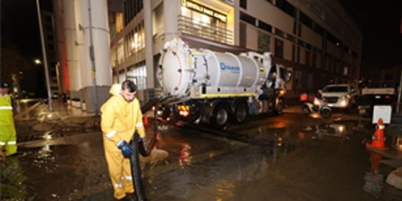 Deniz düzeyi 85 santimetreye yükseldi, Büyükşehir grupları alanda