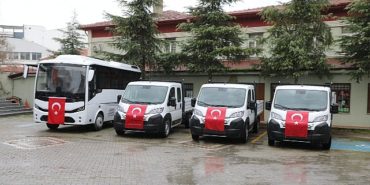 edremit-belediyesi-8-yeni-araci-hizmete-sundu-MgcnKbeg.jpg