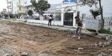 edremit-belediyesinden-ikizcay-mahallesinde-agir-yol-mesaisi-YZYtEqUT.jpg