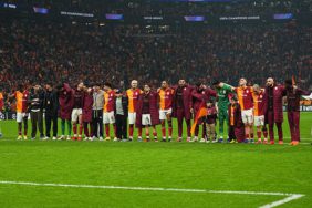 galatasaray-galibiyeti-taraftariyla-kutladi-N1YJUcPq.jpg