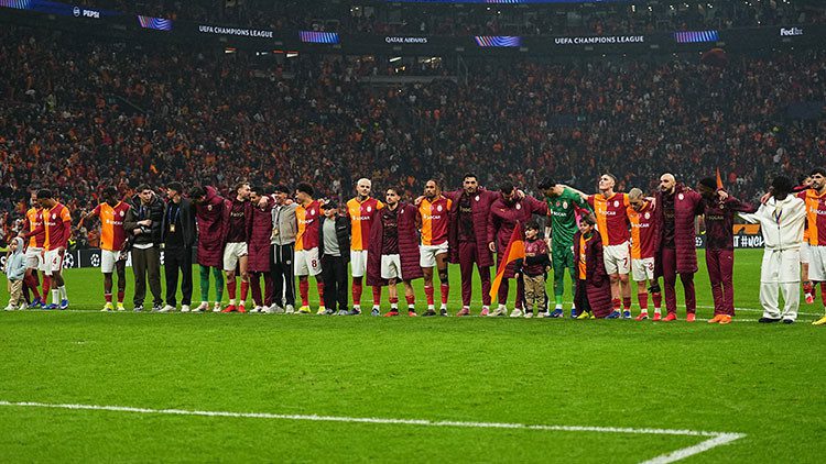 galatasaray-galibiyeti-taraftariyla-kutladi-N1YJUcPq.jpg