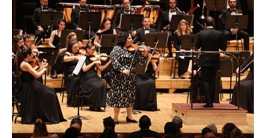 İzmir Oda Orkestrası, dünyaca ünlü keman sanatkarı Küden ile birebir sahnede