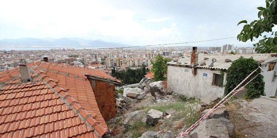 Karşıyaka’da 13 yıllık sorun tahlile kavuşuyor: ‘Taş ocağı’ planları askıda!