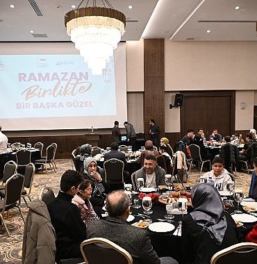 kartepede-ramazanin-birinci-iftarinda-sehit-aileleri-ve-gazilerle-manali-bulusma-mBvsWvaJ.jpg