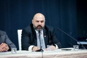 konak-meclisinde-6-subat-sarsintilari-anildi-q123PLKn.jpg