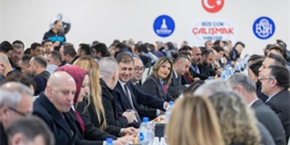 Lider Tugay güne ESHOT atölyesinde başladı