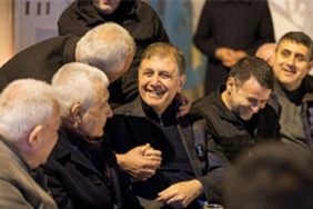 lider-tugay-kemalpasalilarla-sahur-sofrasinda-bulustu-qbbgYubZ.jpg