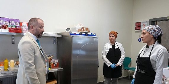Maltepe’de okul kantinlerinde besin kontrolü sürüyor