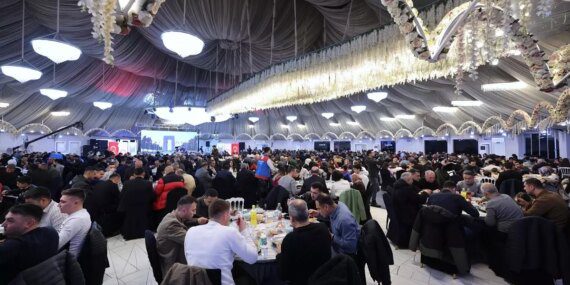 Mardin Valiliği ve Büyükşehir Belediyesince Kızıltepe’de iftar programı düzenledi