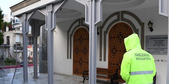 Narlıdere Belediyesi’nden Mescitlerde Paklık Çalışması