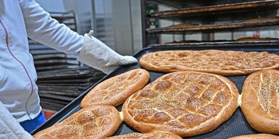 Ramazan Pidesi Büyükşehir Halk Ekmek büfelerinde yerini alacak