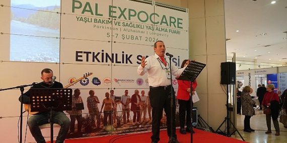 Seferihisar Belediyesi 3. Yaş Üniversitesi, PAL Expocare Fuarı’nda büyük ilgi gördü.