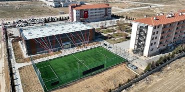 selcuklu-fen-lisesi-kapali-spor-salonu-ve-yapay-cim-alanin-resmi-acilisi-gerceklestirildi-8D4nbsET.jpg