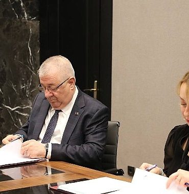 sihhatte-guclu-adim-edremite-6-yeni-asm-ve-1-toplumsal-tesis-zy6Hgi35.jpg