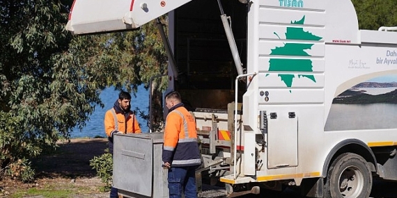 Ayvalık’ta Konteynerler Yaz Öncesi Dezenfekte Ediliyor…