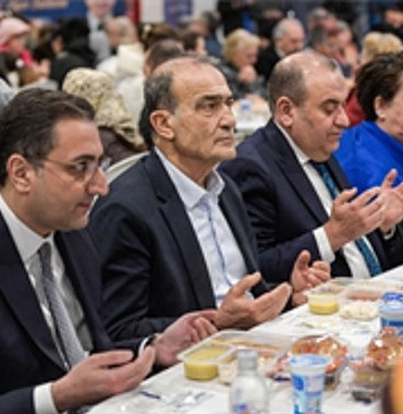 balcovalilar-iftar-sofrasinda-bulustu-vIyzrHg3.jpg