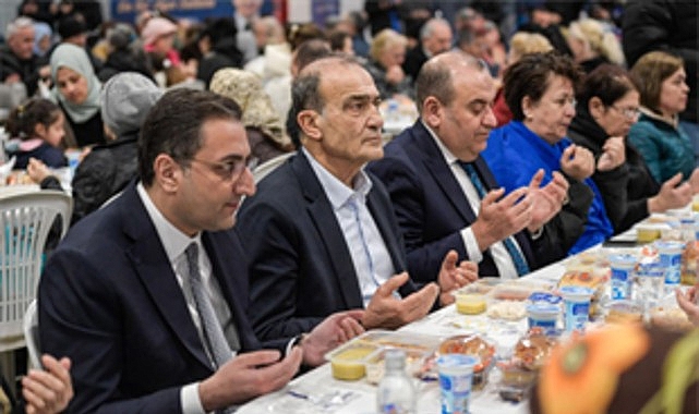 balcovalilar-iftar-sofrasinda-bulustu-vIyzrHg3.jpg