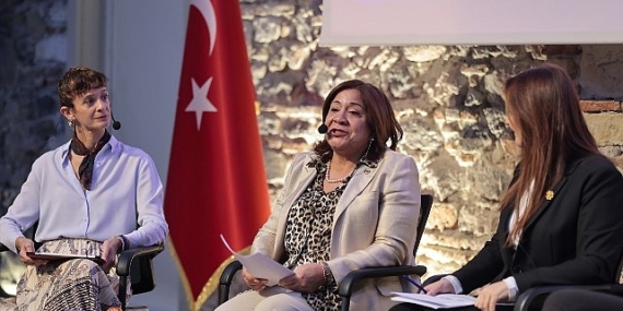 Bayanlar ve ekonomik güçlenme Konak’ta masaya yatırıldı