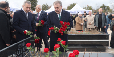 bbp-genel-baskani-destici-muhsin-yazicioglu-ve-beraberinde-vefat-edenleri-anma-programina-katildi-XEgQ8IGz.jpg