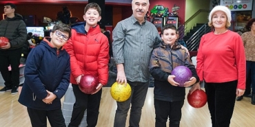 bilgievleri-ve-sayginlar-bowling-pistinde-bulustu-Kpk75JlU.jpg