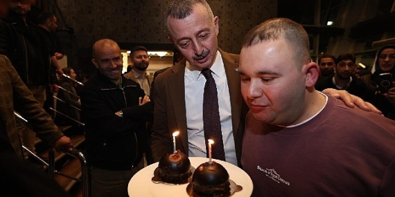 Büyükakın’dan Arif’e doğum günü sürprizi