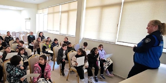 Büyükşehir Zabıtası öğrencilere mesleği tanıttı