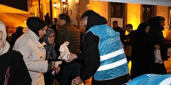 Büyükşehir’den kandil simidi ikramı