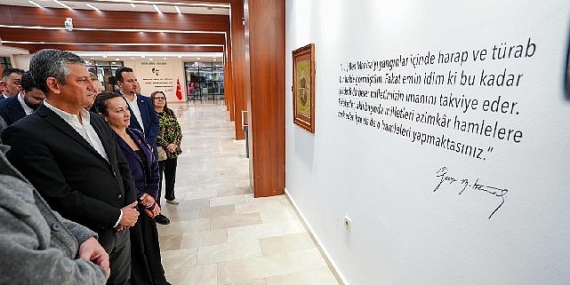 chp-genel-baskani-ozgur-ozel-sarisin-bir-kurt-standini-gezdi-ZflwOkR5.jpg